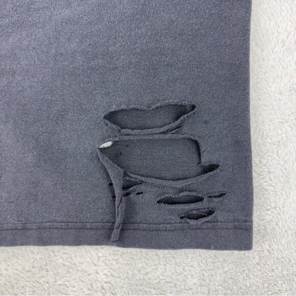 VTG Metallica Covering the World Club 1997 Giant Tag Men's Sz Large Distressed - Picture 16 of 16